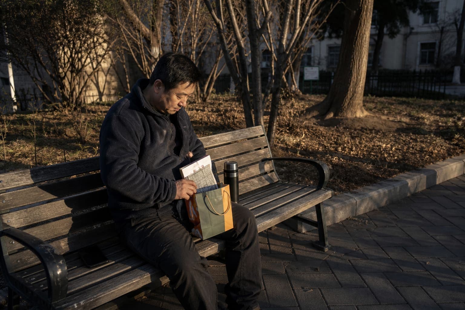 Gifts for Crossword Lovers: Warm Ideas Adults Will Use
